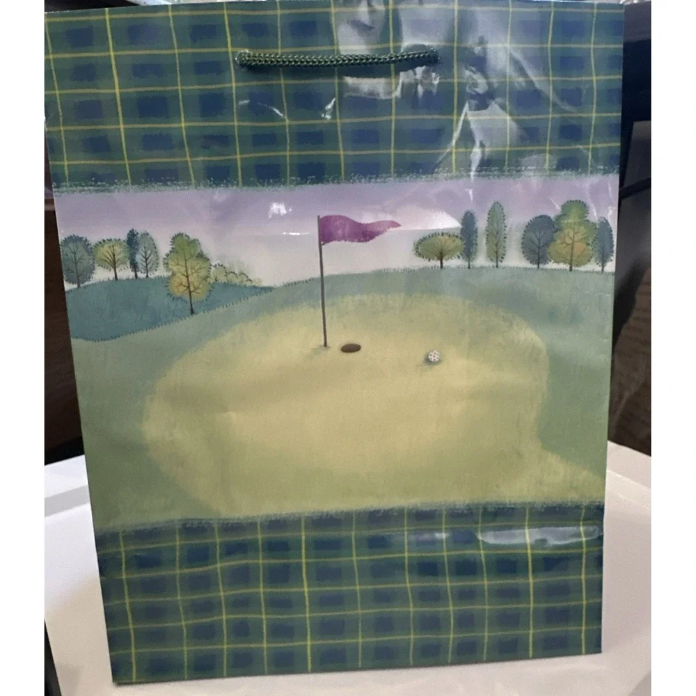 Golf gift bag‎ interactive. Hallmark. 13